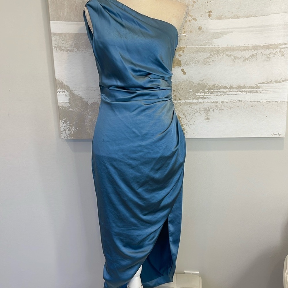 ELLIATT One Shoulder Rouched Side Slit dress Blue Size Small